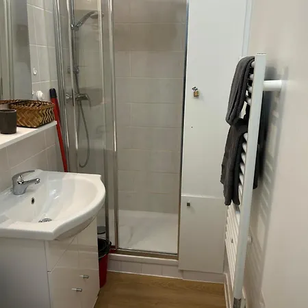 Deauville Nouveau 2 Pers 30m De La Apartment